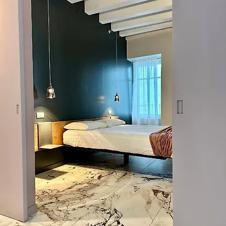 Vulcano Palace Ξενοδοχείο Castro (Lombardy)