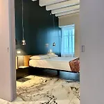 Vulcano Palace Hotell Castro (Lombardy)