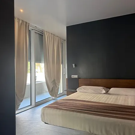 Vulcano Palace *